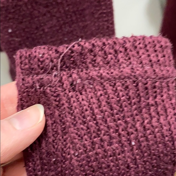 Cute Cape Juby maroon sweater Size Small - Picture 6 of 7